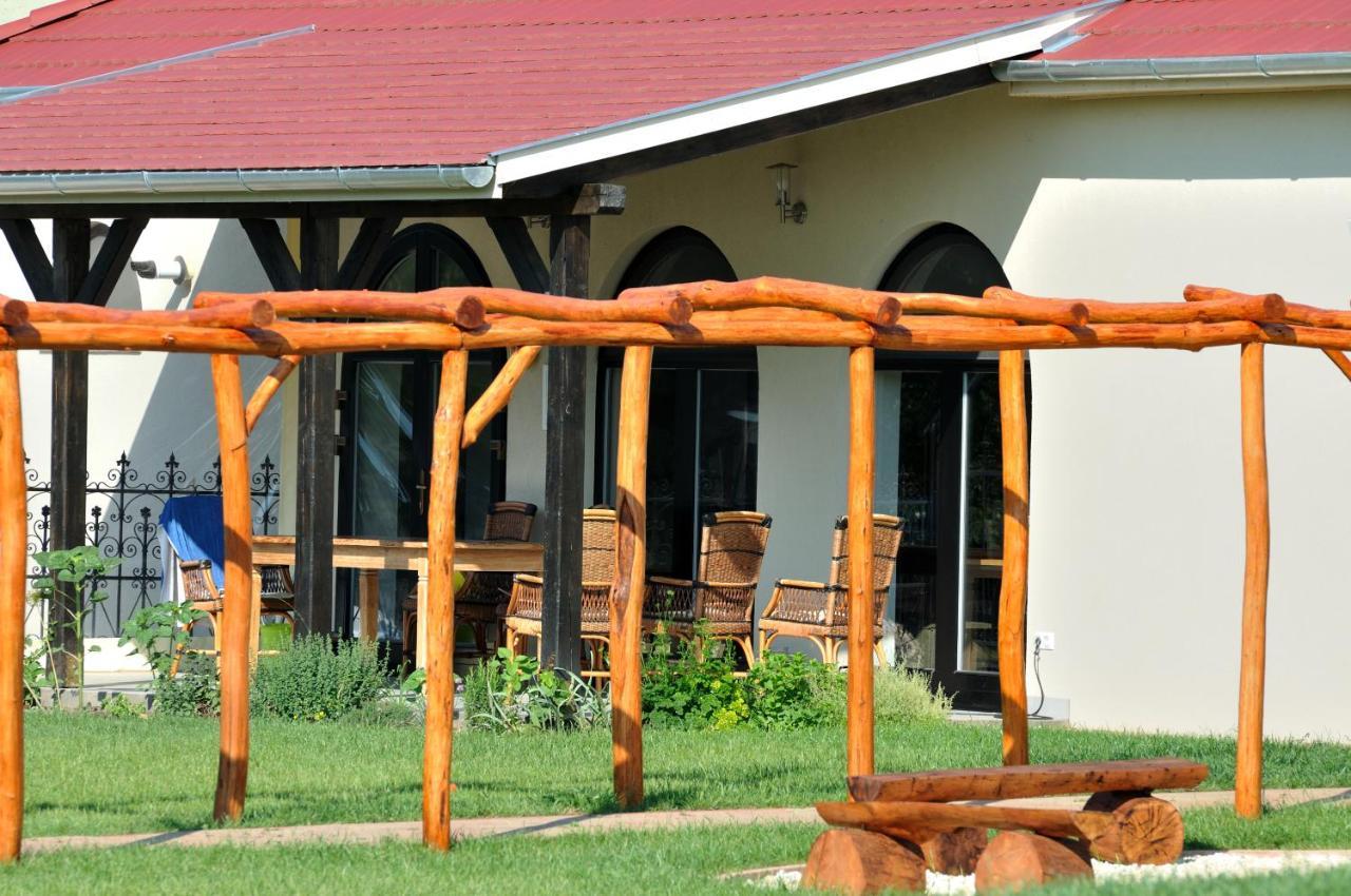 Tisza Topic Poroszló Exterior foto